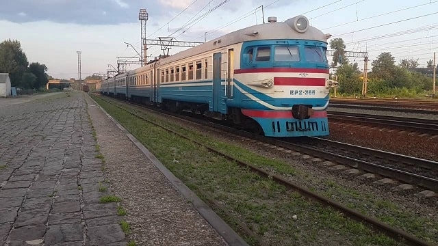 Харьковская электричка лишилась остановки