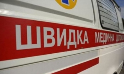 Трагедия в семье: отец и ребенок погибли, беременную женщину спасают медики