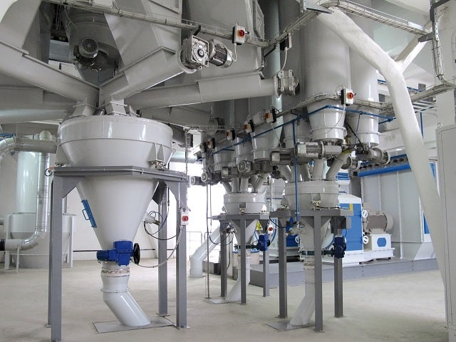 Обладнання для виготовлення комбікорму: інноваційні технології для підвищення ефективності та якості продукції