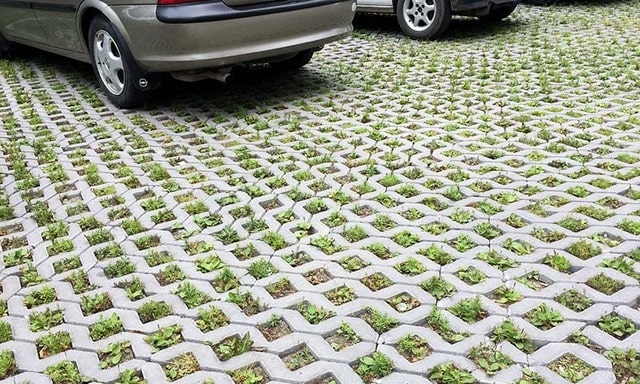 До конца года в Харькове появится 200 экологических парковок