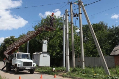 В Люботине реконструируют электросети