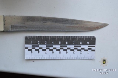 Харьковчанин, приревновав сожительницу, ударил ее ножом