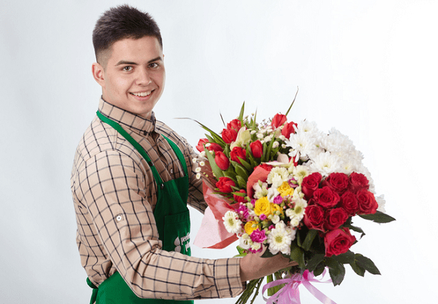 Преимущества доставки цветов
