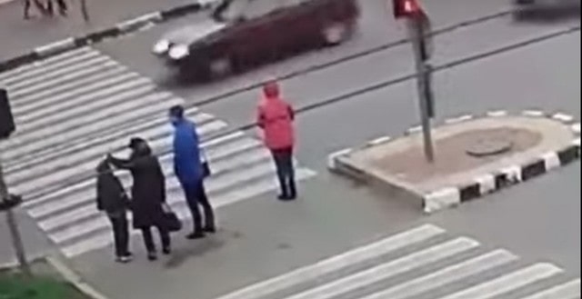 Мальчик, пострадавший в ДТП на «островке безопасности», выздоравливает