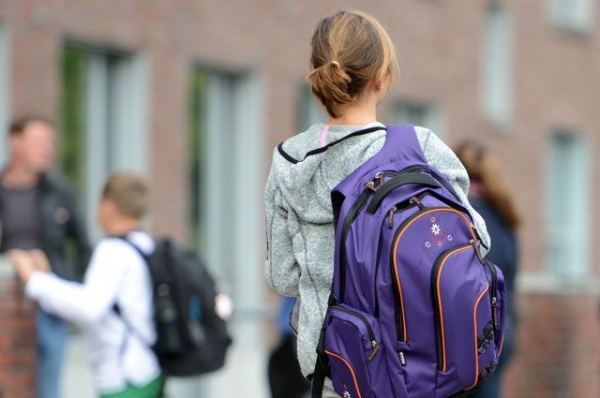 Двум мамам вернули сбежавших дочерей