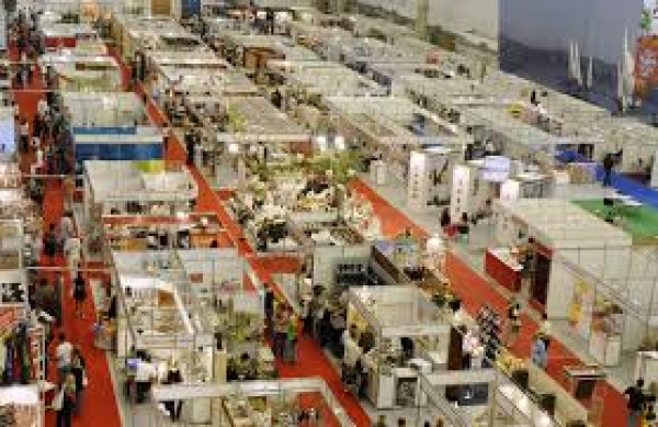 В Харькове благоустраивают торговые площади