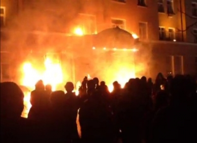 Из горящего здания эвакуировали 80 человек