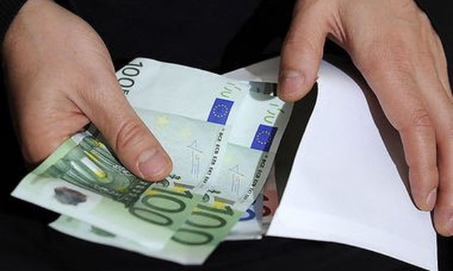 Харьковчанин за взятку пытался выехать в Венгрию