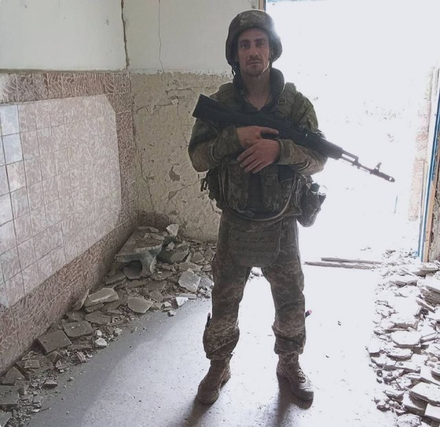 На Харьковщине простились с военным, погибшим в Курской области