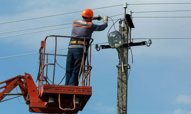 Еще в одном селе Изюмского района восстановлено электроснабжение