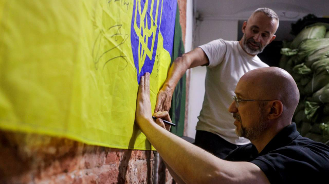 Министр обороны встретился военными защищающими Харьковщину