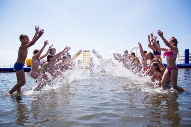 Куда отправить ребенка на каникулы - летний лагерь «Бригантина» на Черном море