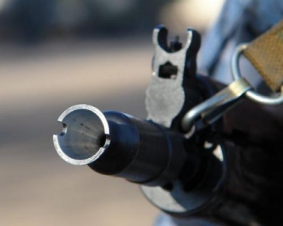 Мужчина принес на избирательный участок оружие 