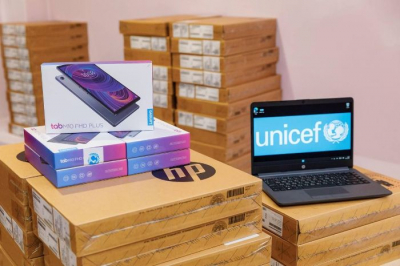 22 громады области и Харьков получили 7 700 новых ноутбуков