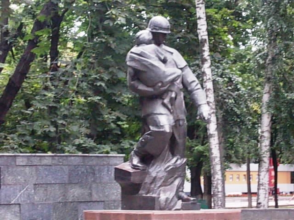 Сквер Пожарного открыт после реконструкции