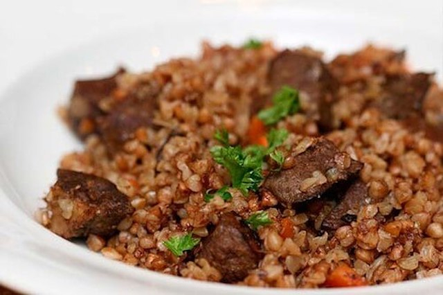 В Харьковской области выросли цены на гречку и мясо