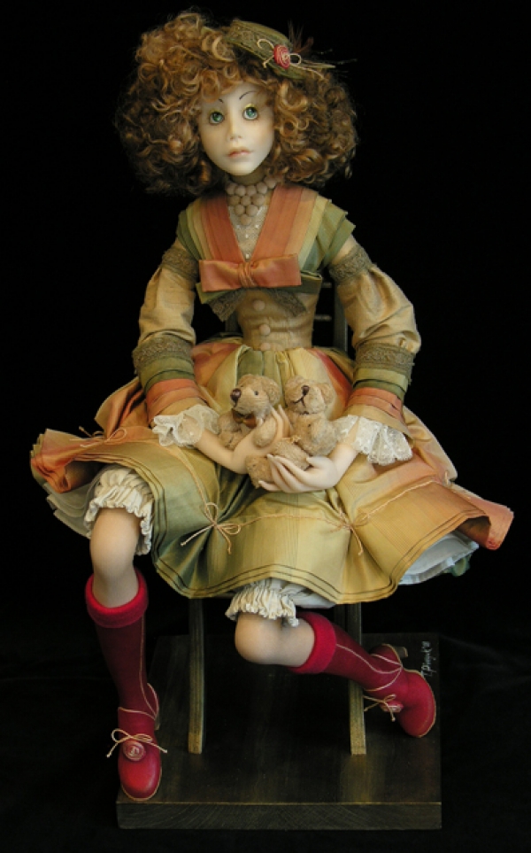 В Харькове открылась выставка авторской куклы