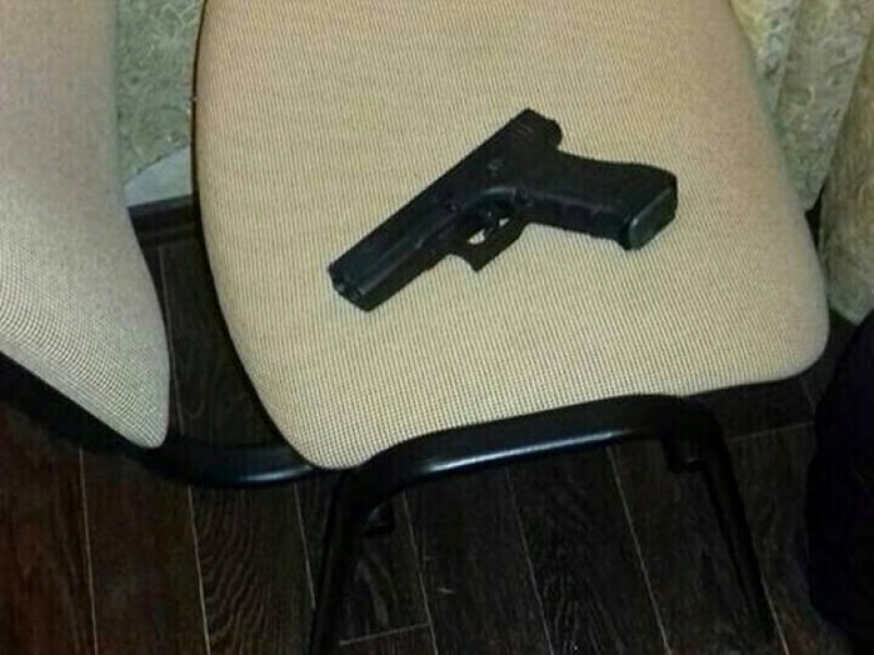 В харьковском отеле на Ландау люди с оружием устроили дебош