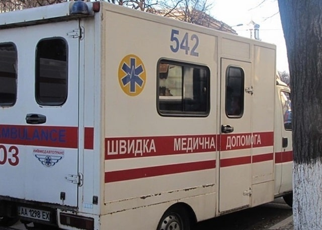 В больницу с ранениями попали двое кинологов-добровольцев