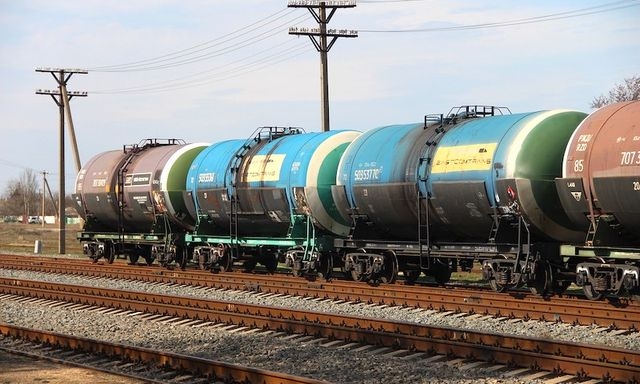 Старший электромеханик «ЮЖД» обвиняется в воровстве бензина и газа