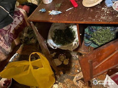 Житель Харькова хранил у себя дома полтора килограмма каннабиса