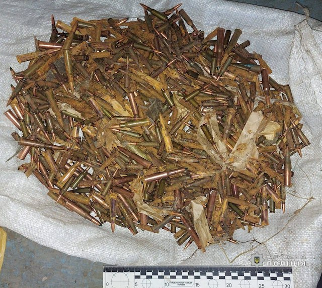 У жителя Малиновской громады нашли арсенал оружия и боеприпасов