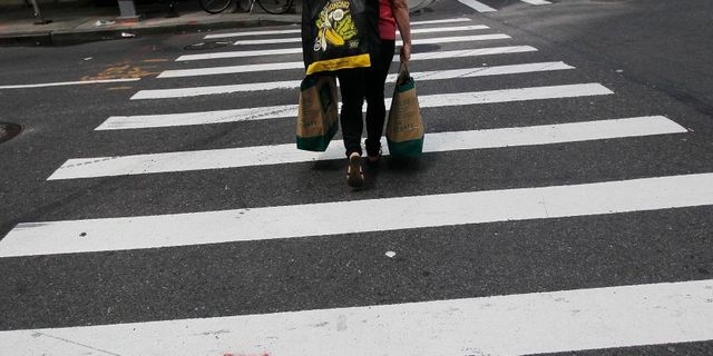 На Московском проспекте под колеса Газели угодила харьковчанка