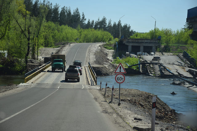В Харьковской области приступили к восстановлению очередного моста