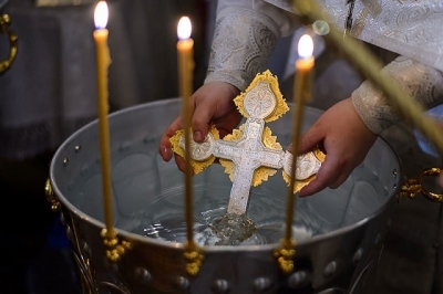 Оригинальное оформление церковной купели