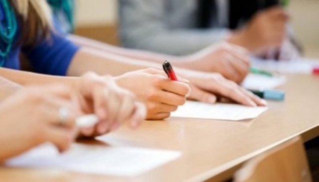 Абитуриентка отправила вместо себя на ВНО двойников