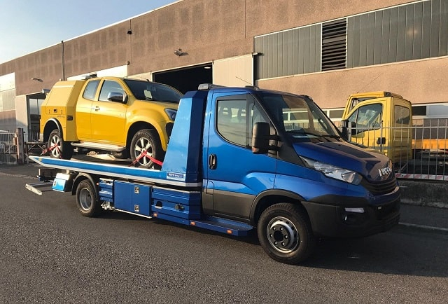 Эвакуатор авто: виды техники, отличия, какие задачи решают