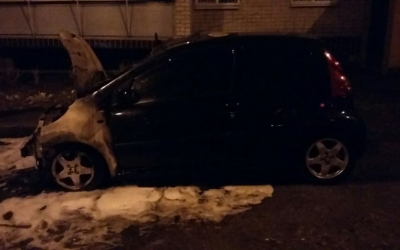 В Харькове сожгли очередную иномарку