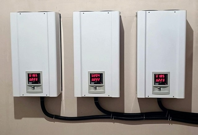 Правила придбання стабілізатора напруги для квартири