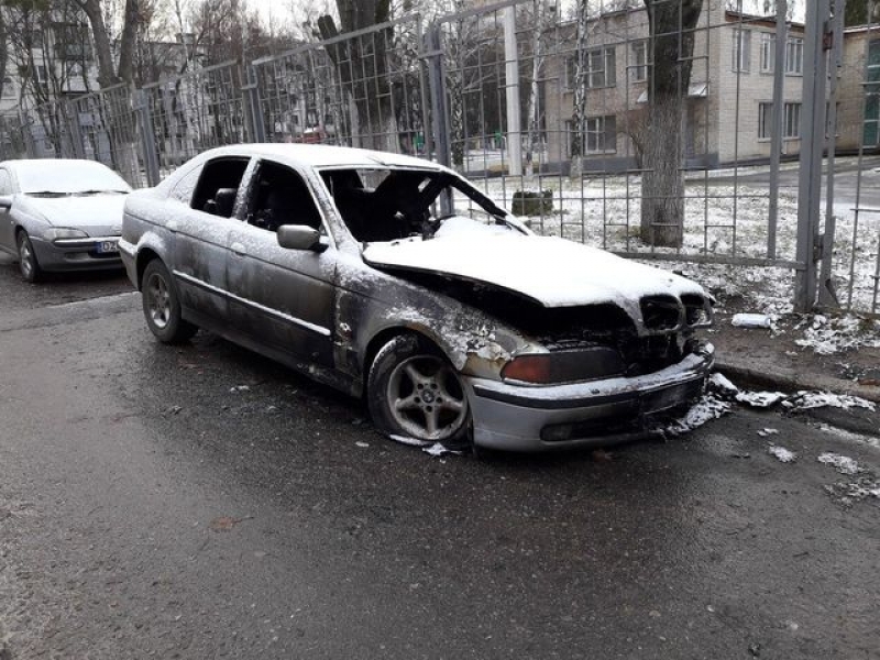 Поджоги авто в Харькове: на выходных сгорели 2 иномарки