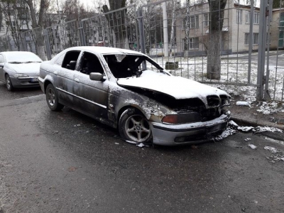 Поджоги авто в Харькове: на выходных сгорели 2 иномарки