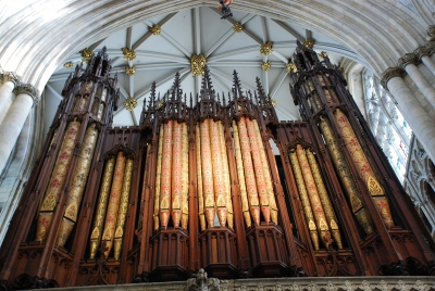 В Харьков никак не доедет орган