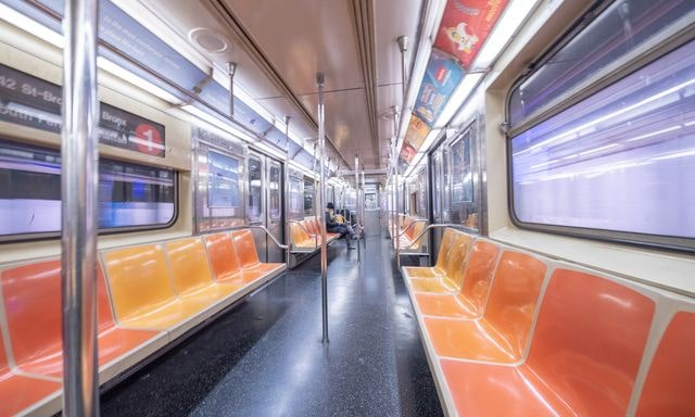 Харьковский метрополитен приобретет поезда со сквозным проходом