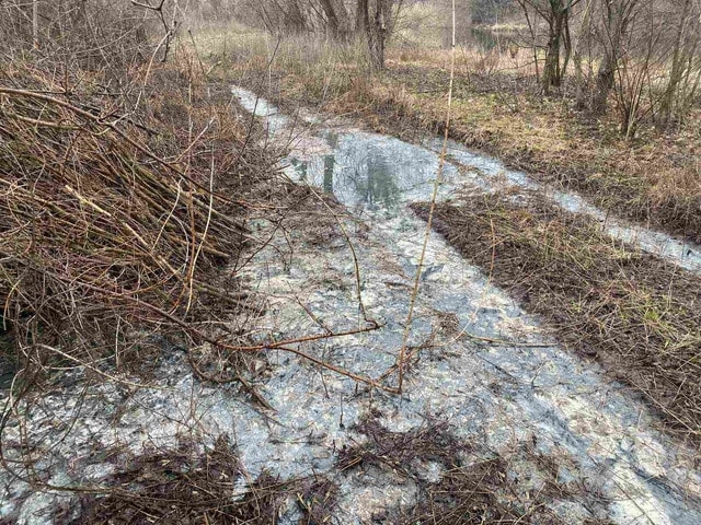 В реку Уды попали сточные воды – начато расследование