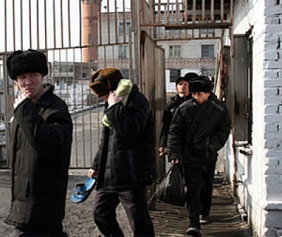 Бывшим заключенным помогают в адаптации