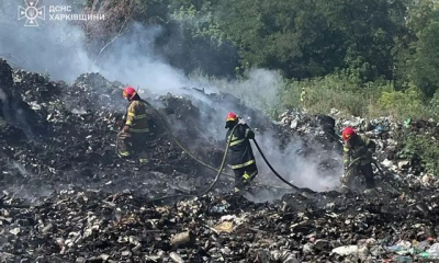 В Красноградском районе горела мусорная свалка