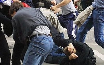 Сотрудник милиции и двое патрульных учинили драку