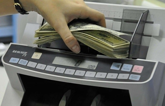 Счетчик банкнот: что это такое, виды, как выбрать