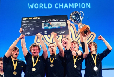 Владелец NAVI Максим Криппа приобрел первую золотую медаль в истории команды по CS:GO на благотворительном аукционе Tribuna.com