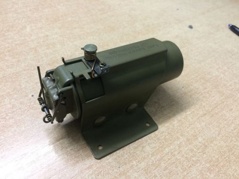 В метро Харькова мужчина разгуливал с опасным предметом (фото)