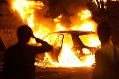 5 автомобилей сгорело за одну ночь в Харькове (видео)