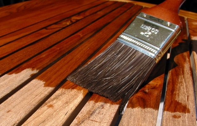 Тиковое масло: свойства и особенности