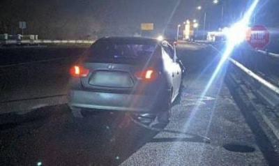 В Люботино автомобиль сбил двух пешеходов – одна женщина погибла