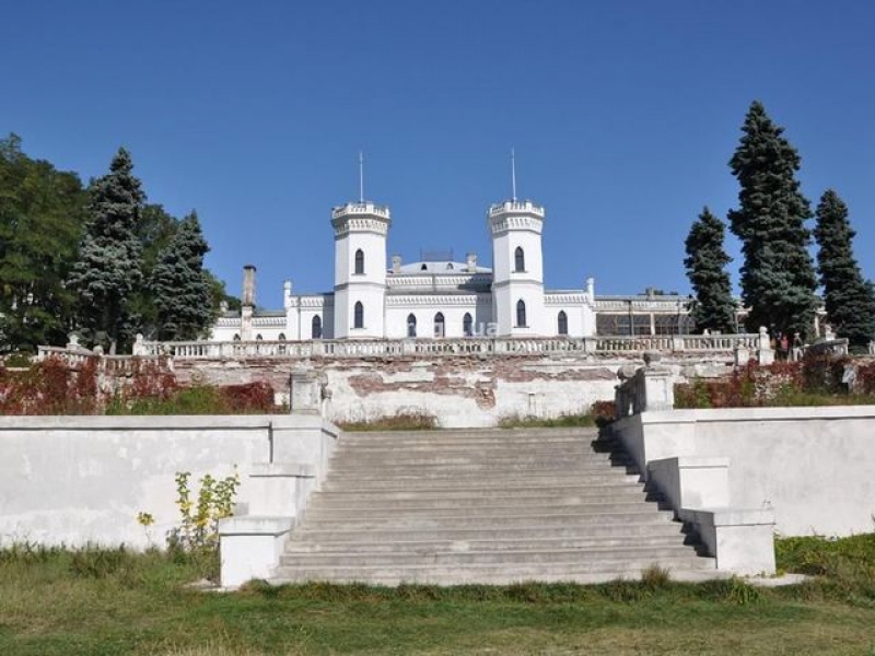 В Харьковской области отремонтируют Шаровский замок