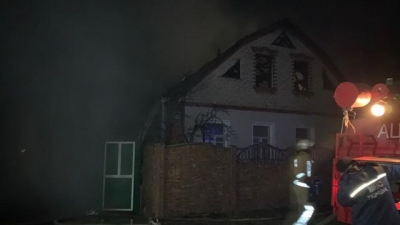 В Циркунах спасатели больше трех часов тушили пожар в частном домостроении