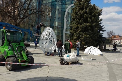 В центре Харькова откроют гигантские пасхальные яйца (фото)